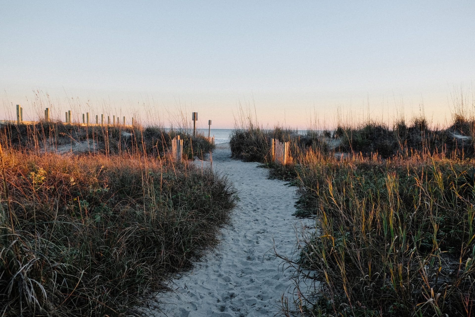 Photo of path to the beach for Financial Planning Charleston / Mount Pleasant, SC firm Runey & Associates Wealth Management. 